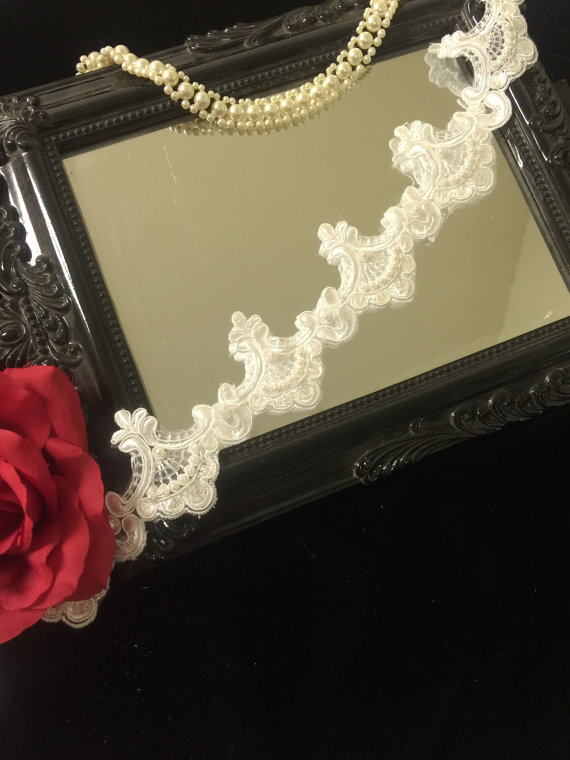 New Arrival White Ivory Wedding Veil Waltz Length lace Edge Bridal Veil With comb