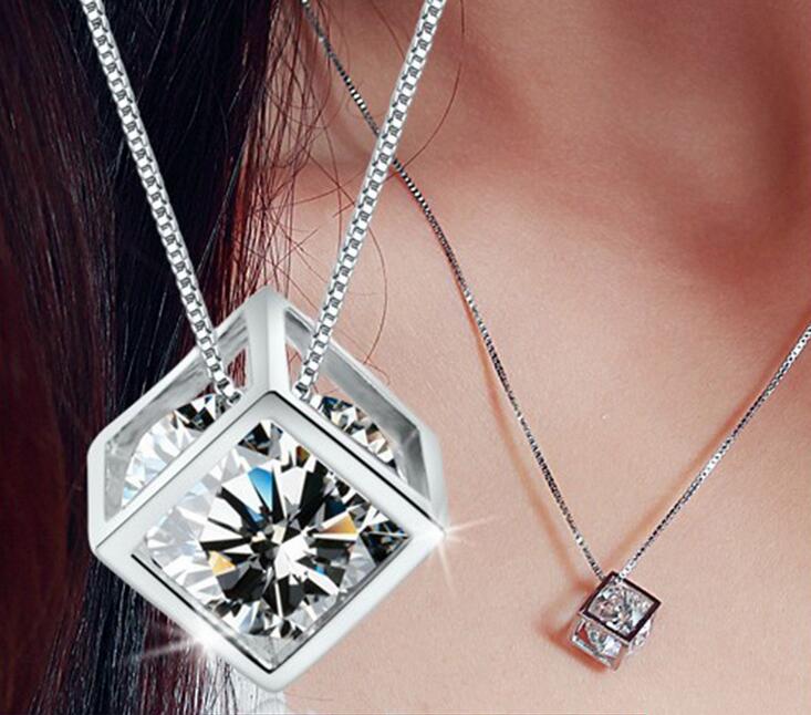 925 Sterling Silver Love Cube Diamond Pendant Necklaces S925 Crystal Shining Square Statement Link Chans Choker Necklace Wedding Vintage Womans Jewelr