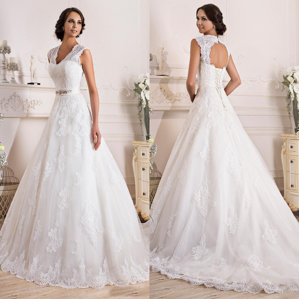 Classic Made to Order Wedding Dresses Bridal Gowns A Line Princess Open Back Lace Appliques Bridal Gowns with Corset and Sweep Train, Ivory
Classic Made to Order Wedding Dresses Bridal Gowns A Line Princess Open Back Lace Appliques Bridal Gowns with Corset and Sweep Train, Ivory