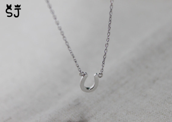 30PCS Gold Silver Lucky Horseshoe Necklace Mens Jewelry Horse Hoof Necklaces Cute U Necklace Small Simple Paw Necklaces