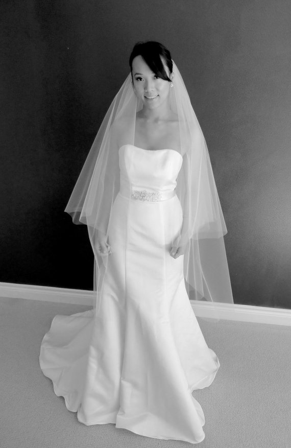 New Free Shipping Simple Wedding Veils Best Seling High Quality Elegant White/Ivory Cut Edge Wedding Bridal Veils Two Layers 3 Meters