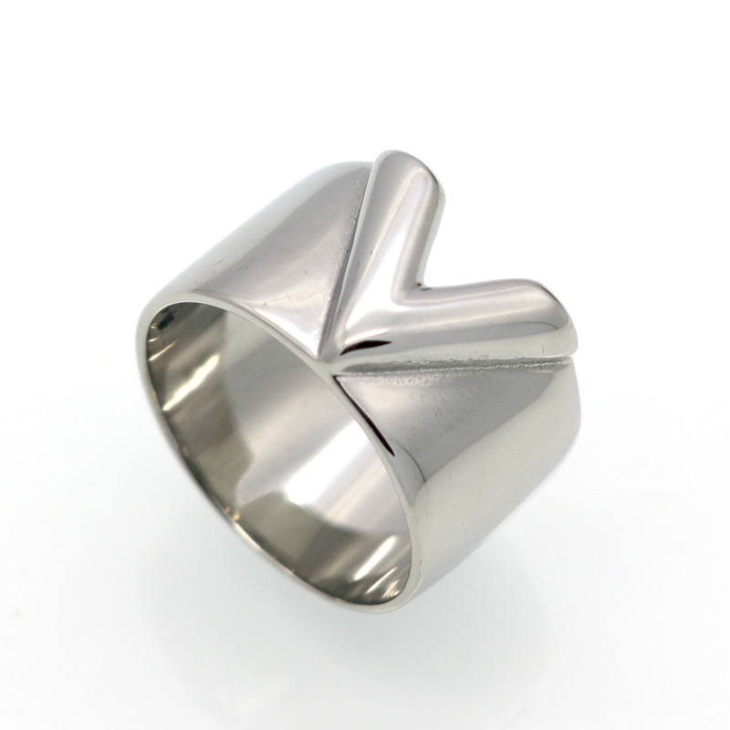 2019 Fashion New brand 316L Titanium steel jewelry wholesale V Rings for woman wedding ring jewelry 18k gold/silver color wedding rings
2019 Fashion New brand 316L Titanium steel jewelry wholesale V Rings for woman wedding ring jewelry 18k gold/silver color wedding rings