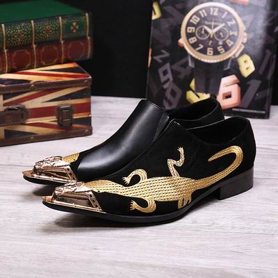 New Arrival Black Men Embroidered Dressing Up Shoes Fashion Metal Charm Pointed Toe Luxury Party Shoes Size 38-46 Zapatillas
New Arrival Black Men Embroidered Dressing Up Shoes Fashion Metal Charm Pointed Toe Luxury Party Shoes Size 38-46 Zapatillas