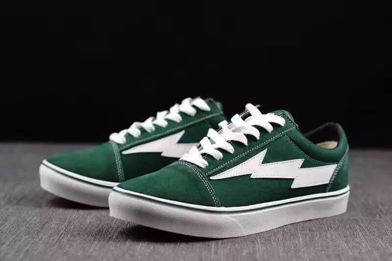High Quality Racers REVENGE x STORM size36-44 Kanye Low-Top & High-Top Adult Canvas Shoes Skateboarding Shoes Casual Shoes Sneaker US5.5-11, Black
High Quality Racers REVENGE x STORM size36-44 Kanye Low-Top & High-Top Adult Canvas Shoes Skateboarding Shoes Casual Shoes Sneaker US5.5-11, Black