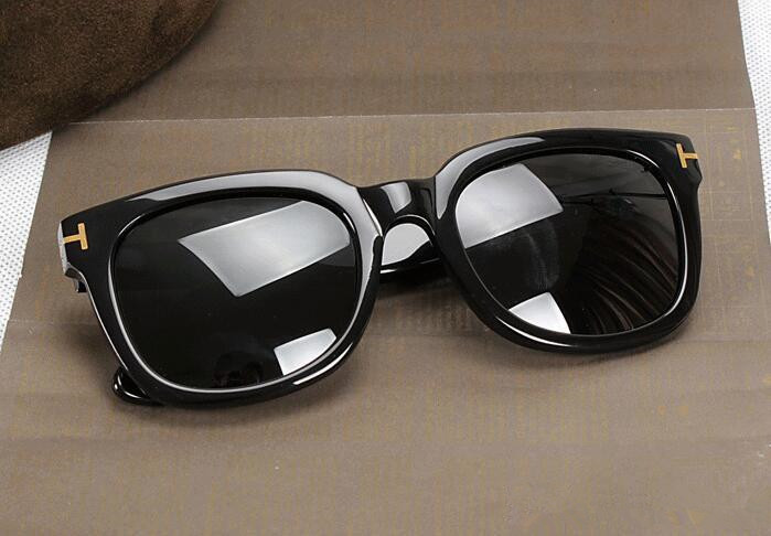 2016 new style sunglasses TF211 men and women fashion retro fashion plate star of the same paragraph glasses
2016 new style sunglasses TF211 men and women fashion retro fashion plate star of the same paragraph glasses