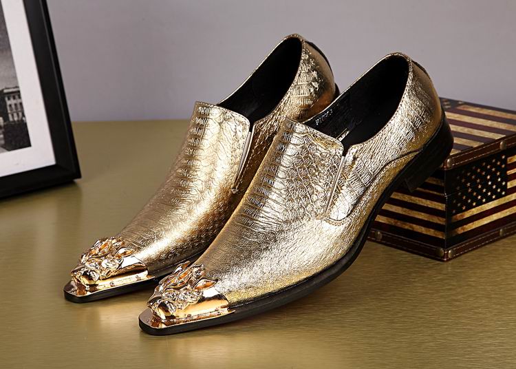 Luxury Mens Golden Dress Shoes British Designer Metal Toe Charm Slip On Silver Leather Shoes Python Snake Pattern Party Shoes
Luxury Mens Golden Dress Shoes British Designer Metal Toe Charm Slip On Silver Leather Shoes Python Snake Pattern Party Shoes