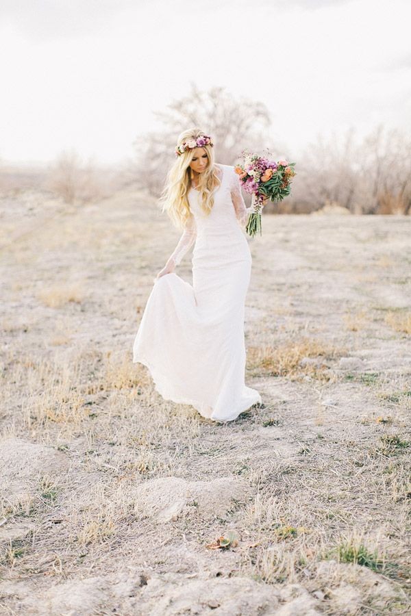 long sleeve simple wedding dresses full sheath v neck cap sleeve vestido de novia full lace modest bridal gowns, White
long sleeve simple wedding dresses full sheath v neck cap sleeve vestido de novia full lace modest bridal gowns, White