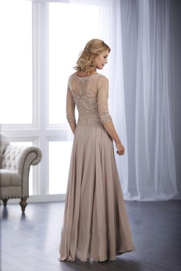 Long Sleeve Elegant Mother Of The Bride Dresses Lace Applique Formal Dress For Mothers Plus Size Evening Gown Wedding Guest Gown