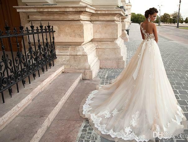 Stunning Dresses Illusion Back Appliques Lace Chapel Train Bridal For Western Style Sheer Neck Arabic Wedding Gown Po30 0510