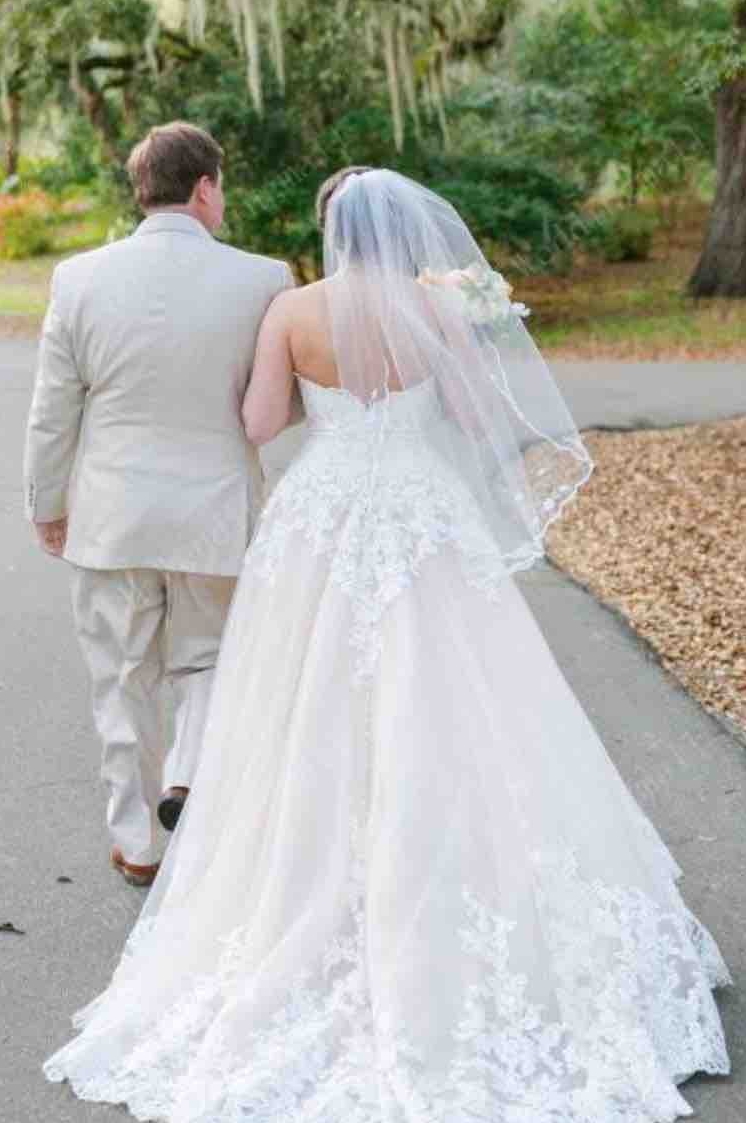 Plus Size Lace Wedding Dresses Strapless Backless Sweep Train Bridal Gowns Sheath Appliqued Long Wedding Dress