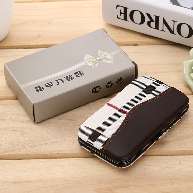 Wholesale- New 6Pcs/Set Nail Art Care Tool Manicure Pedicure Set Nail Clipper Kit Make Up Beauty Accessories Nail Tools 2915