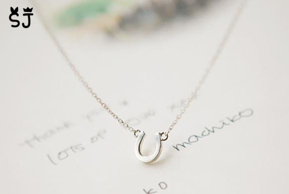30PCS Gold Silver Lucky Horseshoe Necklace Mens Jewelry Horse Hoof Necklaces Cute U Necklace Small Simple Paw Necklaces