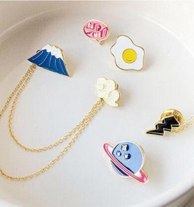Wholesale-2016 New Trendy Long Chain Brooches Brooch Badge Personality Design Flower Cute Fortune Cat Brooch Pin Collar Clips Women
Wholesale-2016 New Trendy Long Chain Brooches Brooch Badge Personality Design Flower Cute Fortune Cat Brooch Pin Collar Clips Women