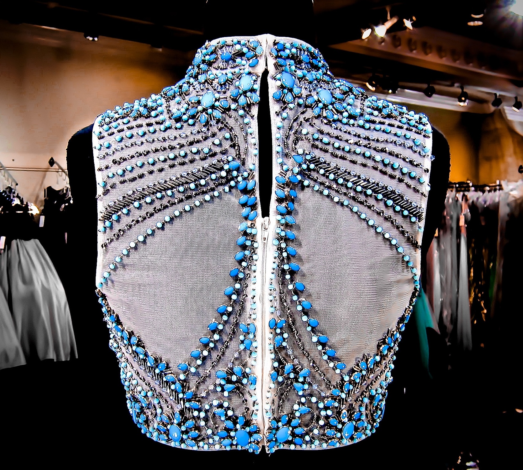 Ivory Two Piece Lace Prom Dresses High Neck Bling Turquoise Crystal Beaded Sweep Train Formal Evening Gowns New Arrival Fashion