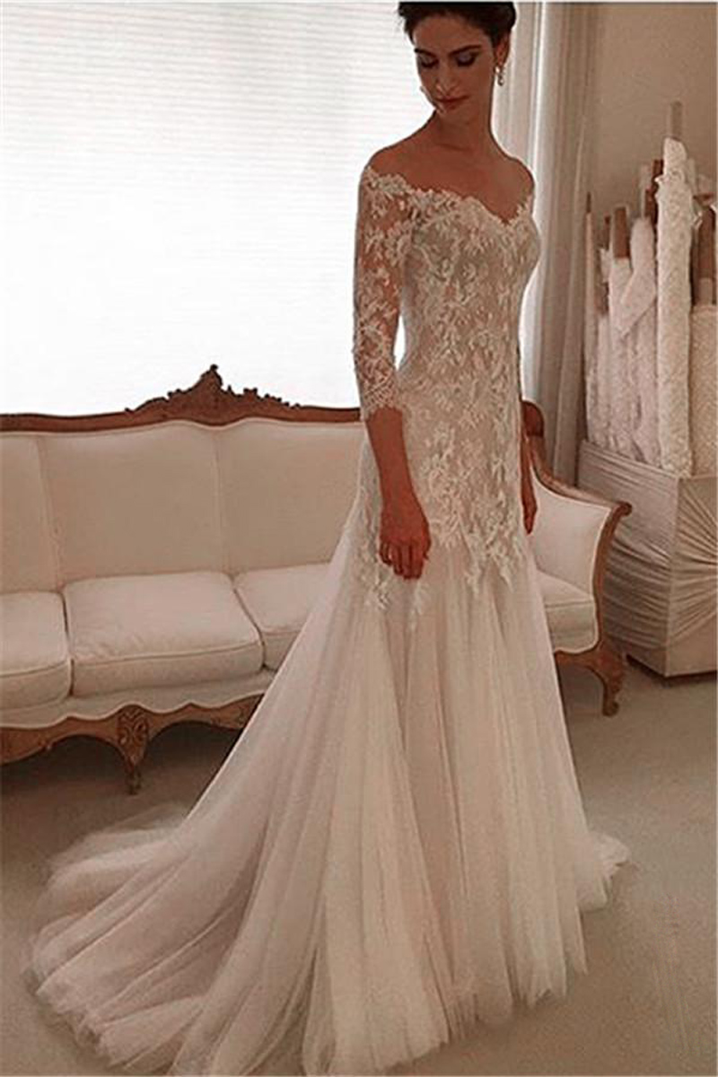 Western Style Popular Wedding Dresses V Neck 3/4 Long Sleeves Wedding Gowns Illusion Sweep Train Lace And Tulle Custom Made Bridal Dress