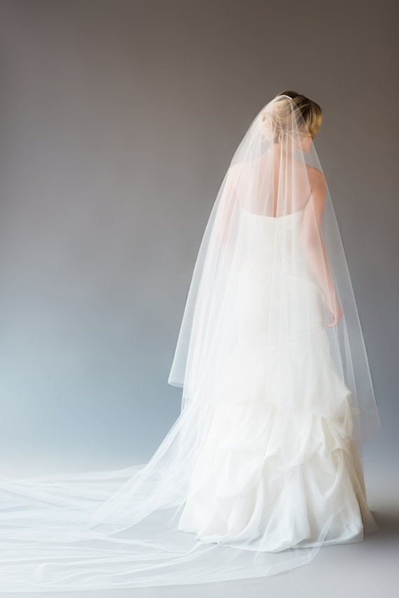 Hot Top Fashion In Stock Romantic Cut Edge 2T For Wedding Cathedral veil New Long White Ivory Wedding Veils