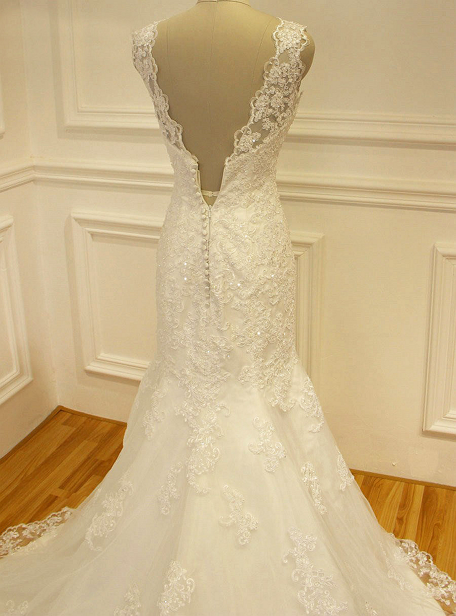 Lace Appliques Mermaid Wedding Dresses Beaded V-neck Low Back Chapel Train Fit And Flare Bridal Gowns Vestido De Noiva Real Photo