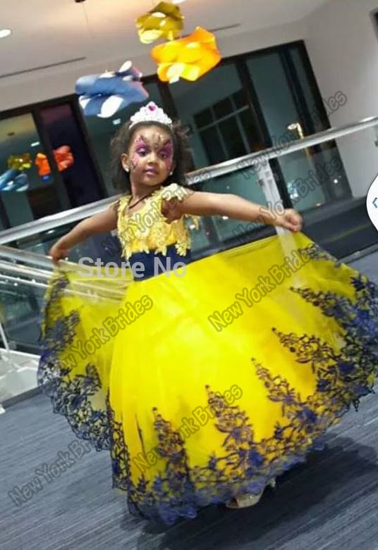 2022 Yellow Ball Gown Flower Girl Dresses Lace Appliques Floor Length Puffy First Communion Dress For Girls Pageant Dress Real Photos