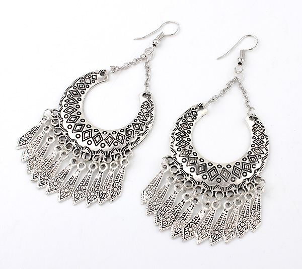 European Vintage Ethnic Wind Antique Silver Tassel Earrings Bohemia Moon Drop Tibetan Silver Earring Jewelry For Women