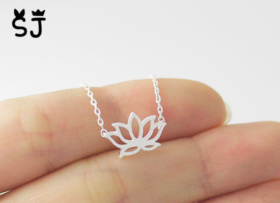30PCS- N007 Gold Silver Tiny Lotus Necklace Lotus Flower Necklace Petal Bloom Blossom Necklaces Plant Jewelry for lady women
30PCS- N007 Gold Silver Tiny Lotus Necklace Lotus Flower Necklace Petal Bloom Blossom Necklaces Plant Jewelry for lady women