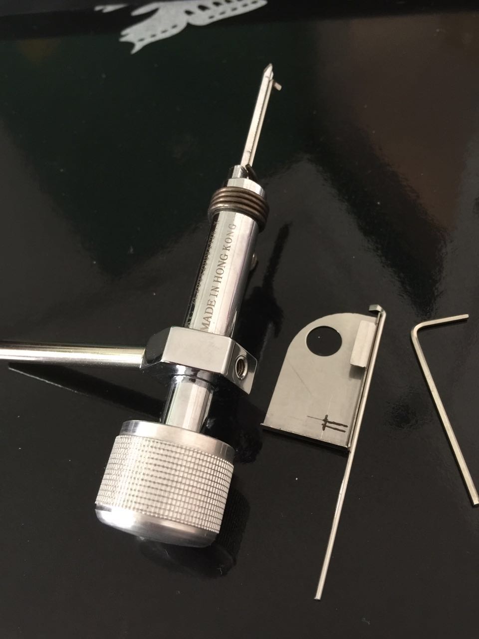 H&H 2015 The 3rd generation 7PIN MUL-T-LOCK pick tool Profile /Rim cylinders for locksmith with high quality
H&H 2015 The 3rd generation 7PIN MUL-T-LOCK pick tool Profile /Rim cylinders for locksmith with high quality
