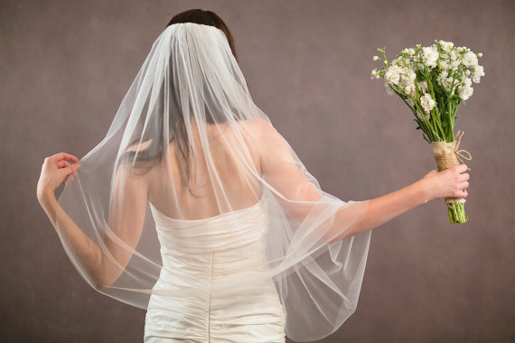 Hot Elegant Hight Quality Best Sale Romantic Fingertip White Ivory Cut Edge Veil Bridal Head Pieces For Wedding Dresses