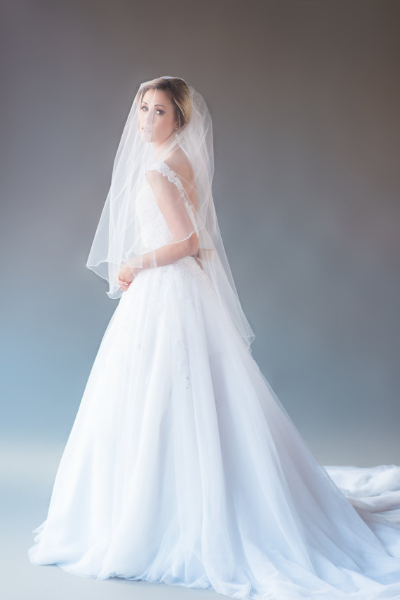 New Hot Mantilla 2T Knee White Ivory For Wedding Dresses Veil Wedding Veil Embroidery Eage With Comb
