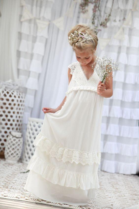 Romantic 2020 New Arrival Boho Flower Girl Dresses for Wedding Cheap V Neck Chiffon Lace Tiered Formal Kids Wedding Dress Custom Made