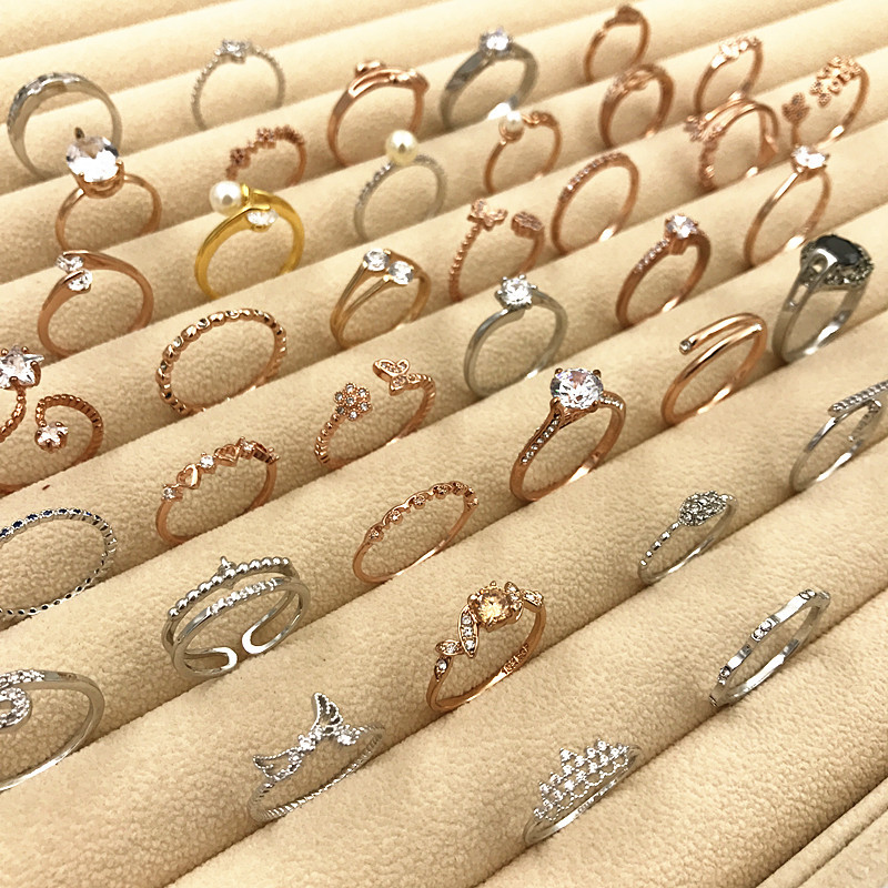 40% Off Rose Gold Ring New Korean Tail Ring Wholesales Quality Silver Wedding Love Cute Flower Pearl Crown Leaf Crystal Rhinestone Band Ring
40% Off Rose Gold Ring New Korean Tail Ring Wholesales Quality Silver Wedding Love Cute Flower Pearl Crown Leaf Crystal Rhinestone Band Ring