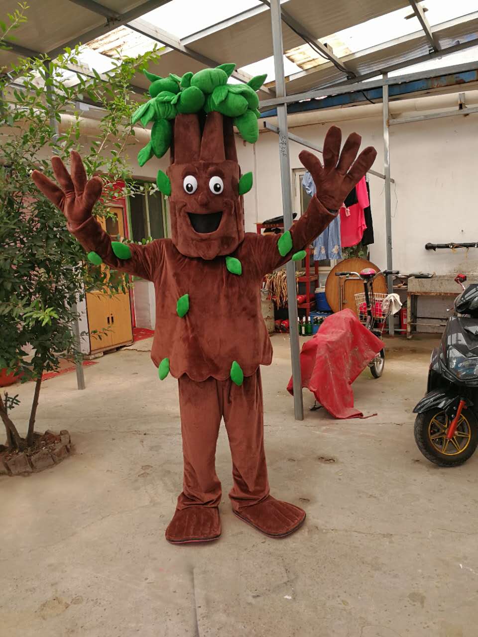 high quality Real Pictures Deluxe Old trees tree mascot costume Elephant mascot costume Adult Size factory direct free shipping, Brown
high quality Real Pictures Deluxe Old trees tree mascot costume Elephant mascot costume Adult Size factory direct free shipping, Brown