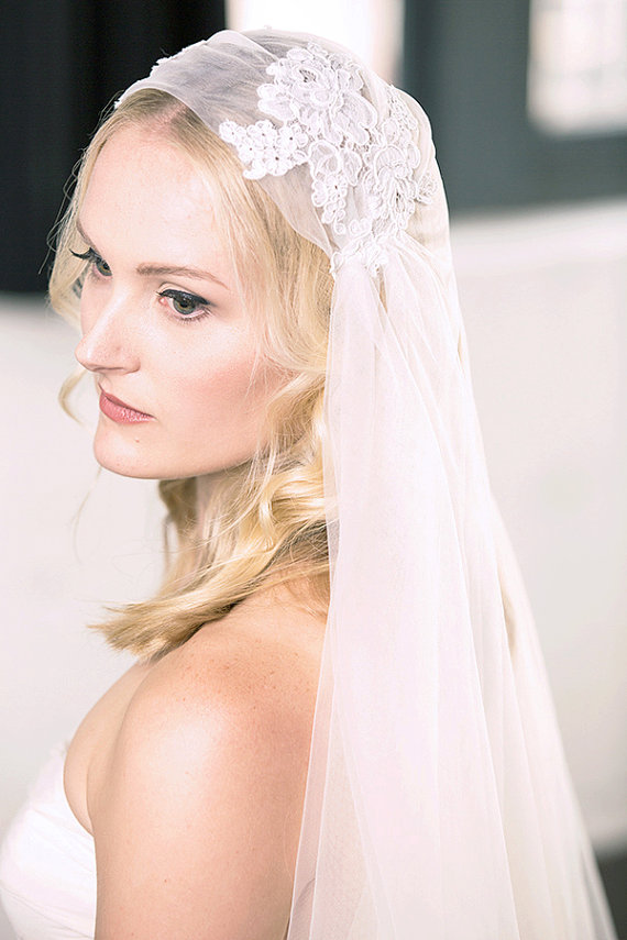 Hight Quality Best Sale Romantic Fingertip White Ivory With Sequined Bridal Head Pieces For Wedding Dresses