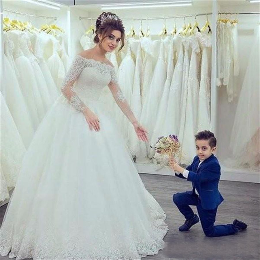 Gorgeous Tulle Lace Appliques Bridal Gowns Elegant Boat Neck Long Sleeves Off the Shoulder Wedding Dresses robe de soiree longue, Pink
Gorgeous Tulle Lace Appliques Bridal Gowns Elegant Boat Neck Long Sleeves Off the Shoulder Wedding Dresses robe de soiree longue, Pink