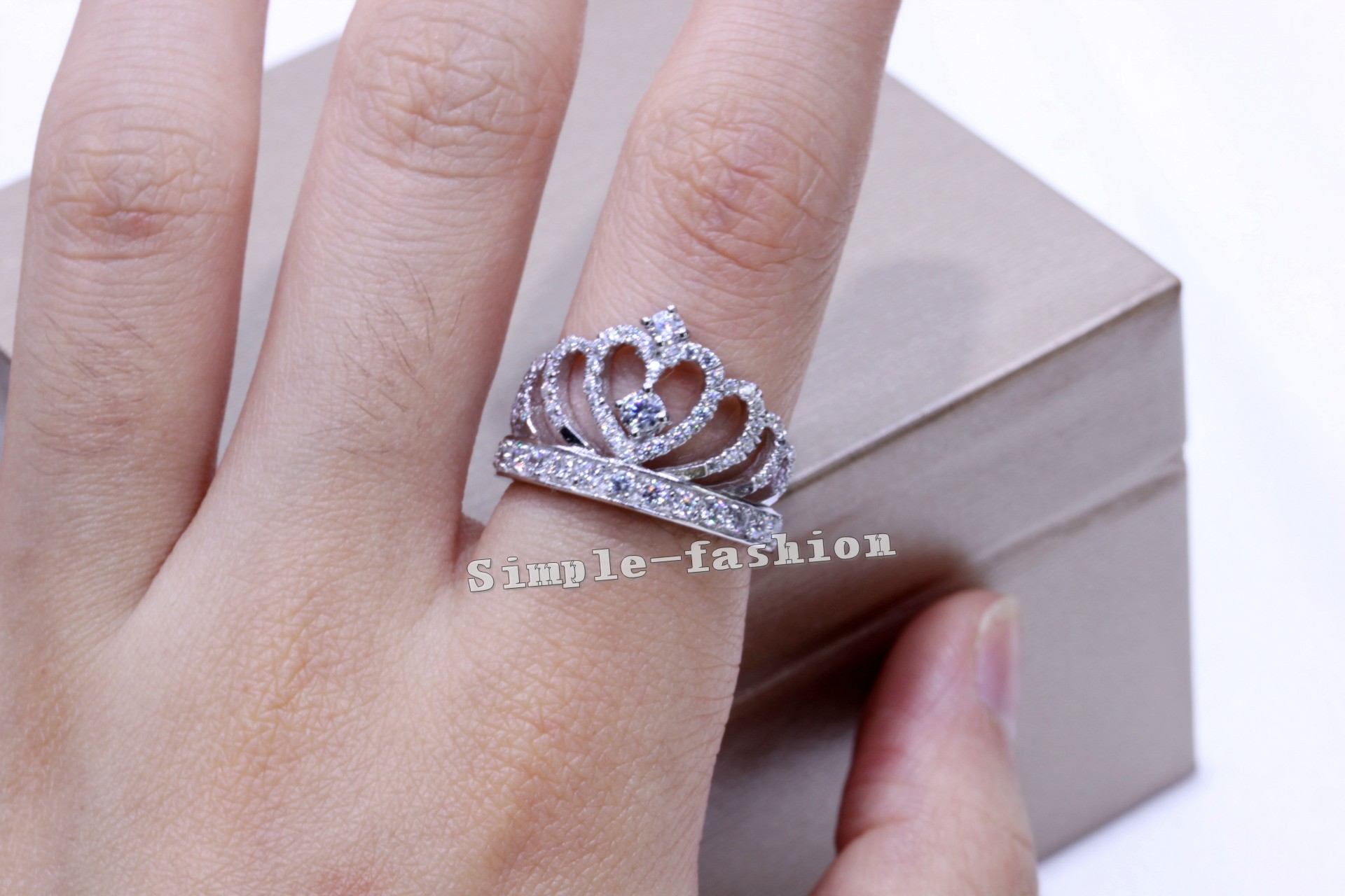 Sterg Sier Simulated Dia CZ Crown Ring: Jewelry Gift for Women (Size 5-11)