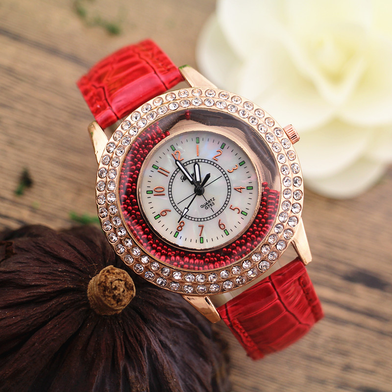 Free shipping!Hot selling!PVC leather band,crystal deco case,moving stone under glass,Gerryda fashion woman lady quartz watches,753, Slivery;brown
Free shipping!Hot selling!PVC leather band,crystal deco case,moving stone under glass,Gerryda fashion woman lady quartz watches,753, Slivery;brown