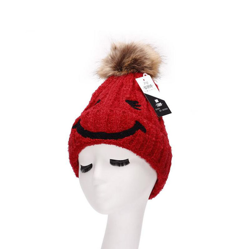 women's hats with ball on top