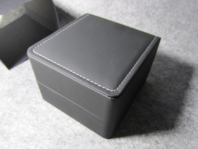 high quality wristwatch dustproof watch packing pack collection box case watch accessories package, Black;blue
high quality wristwatch dustproof watch packing pack collection box case watch accessories package, Black;blue