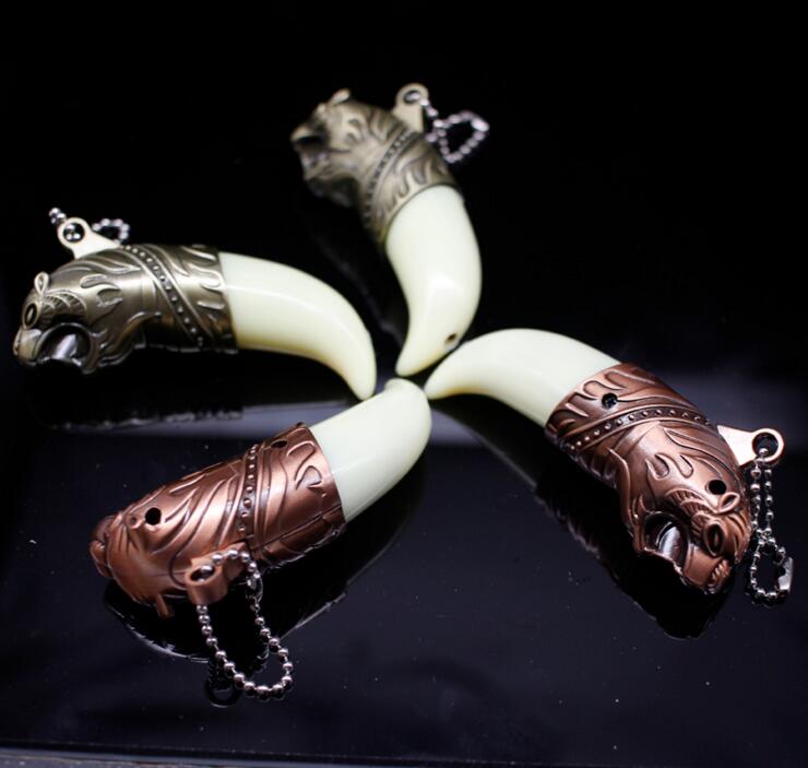 tiger windproof Inflatable Keychain Metal lighter Cigarette Butane Cigar Gas Lighters For Smoking Pipes bongs Accessories Tools W260202