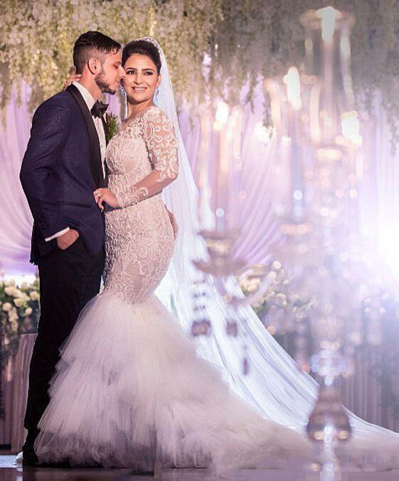 Illusion Jewel Neck Wedding Gown Applique Long Sleeve Covered Button Tulle Tiered Mermaid Bridal Dress Charming Chapel Train Vestido De Novi