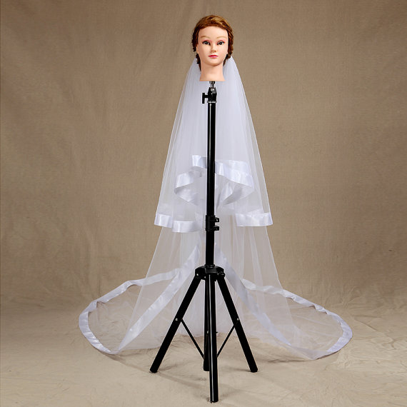 New Fashion Designer Best Sale Romantic Cathedral White IvoryRibbon Edge Veil Mantilla Veil Bridal Head Pieces
New Fashion Designer Best Sale Romantic Cathedral White IvoryRibbon Edge Veil Mantilla Veil Bridal Head Pieces