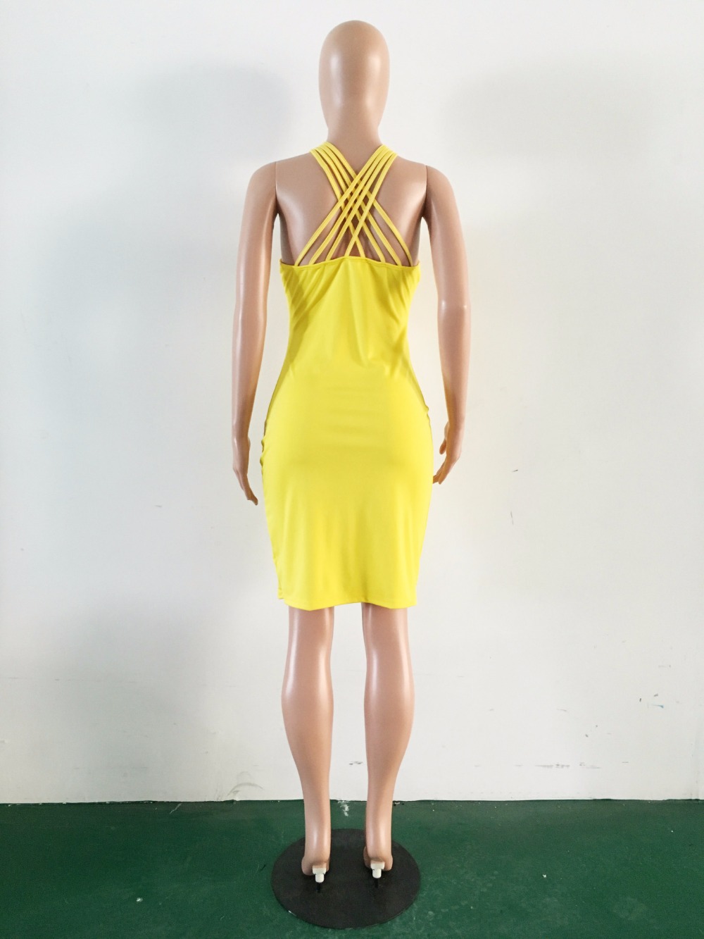 VAZN 2017 New Fashion High Quality Bandage Dress Sexy Strapless Club Dress Solid Bodycon Dress A8165 q1118