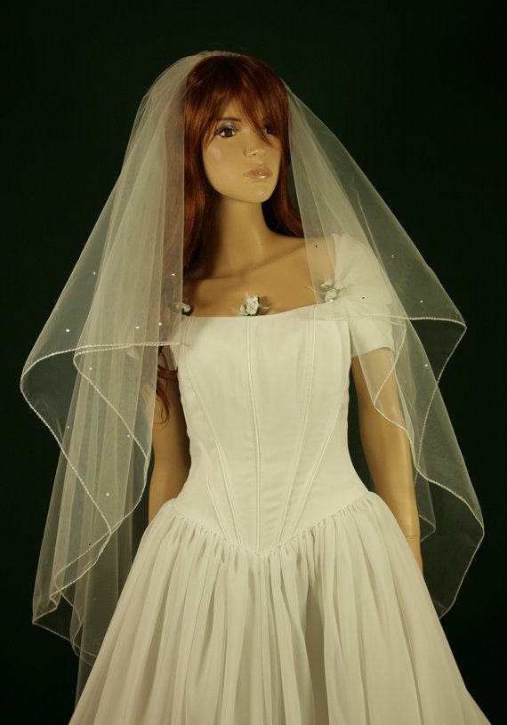 New Top Quality Best Selling Elegant Fingertip White Ivory Beaded Edge veil Mantilla Bridal Head Pieces For Wedding Dresses