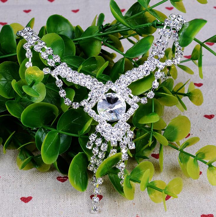 Four pcs jewelry set Crystal Wedding Crown Earrings Necklace Tiaras rings bracelet Accessories one set include four pcs HT123