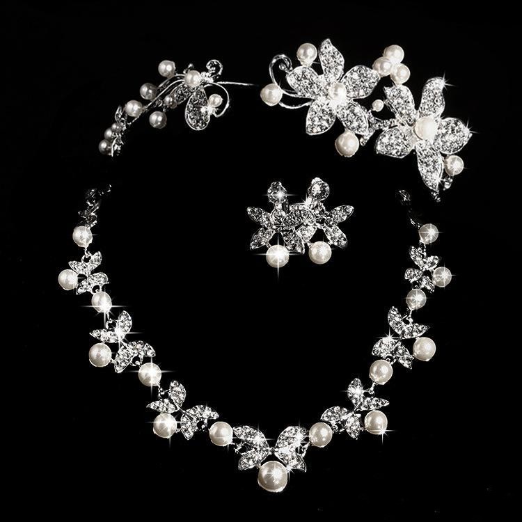 Hot Styles 2017 Cheap Pearl necklace and earring set With Tiaras Silver plated Rhinestones Diamond Designer Wedding Bridal Accessory Jewelry
Hot Styles 2017 Cheap Pearl necklace and earring set With Tiaras Silver plated Rhinestones Diamond Designer Wedding Bridal Accessory Jewelry
