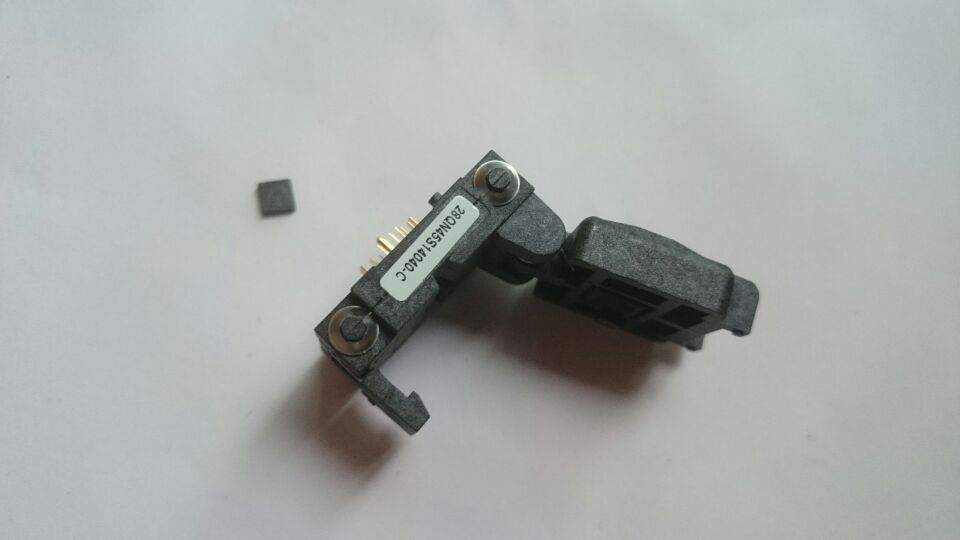 Plastronics QFN28PIN IC TEST SOCKET 28QN45S14040 0.45mm PITCH 4x4mm PLUS CENTER PIN