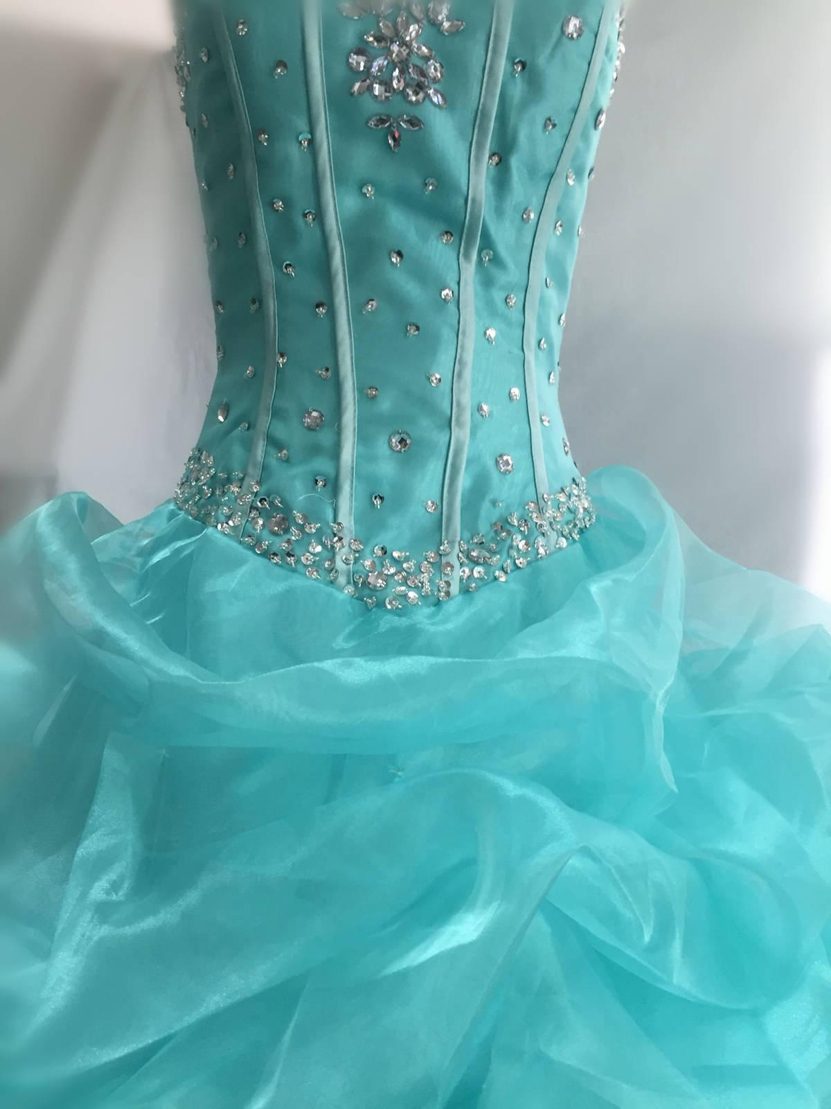 new ball gown quinceanera dresses with organza sequins beaded lace up sweet 16 quinceanera party gowns stock size 216