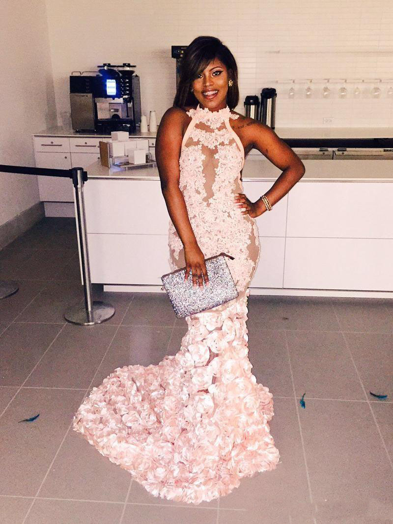 Blush 3D Appliqued Long Prom Dresses Halter High Neck See Through Flowers Long Train Evening Wear Formal Party Gowns