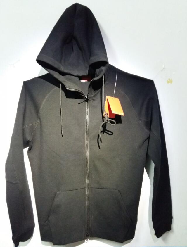 Brand jacket 2016 Spring new leisure sports men hooded sweater, long-sleeved jacket, teenagers solid color hoodies. Black Gray
Brand jacket 2016 Spring new leisure sports men hooded sweater, long-sleeved jacket, teenagers solid color hoodies. Black Gray