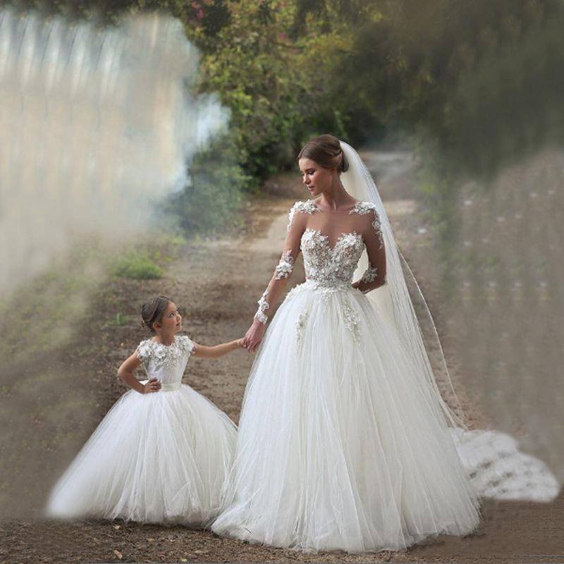 Cheap Mother And Daughter Flower Girls Dresses For Weddings Lace White Ivory Tulle Arabic Princess Children Kids Party Birthday Gowns