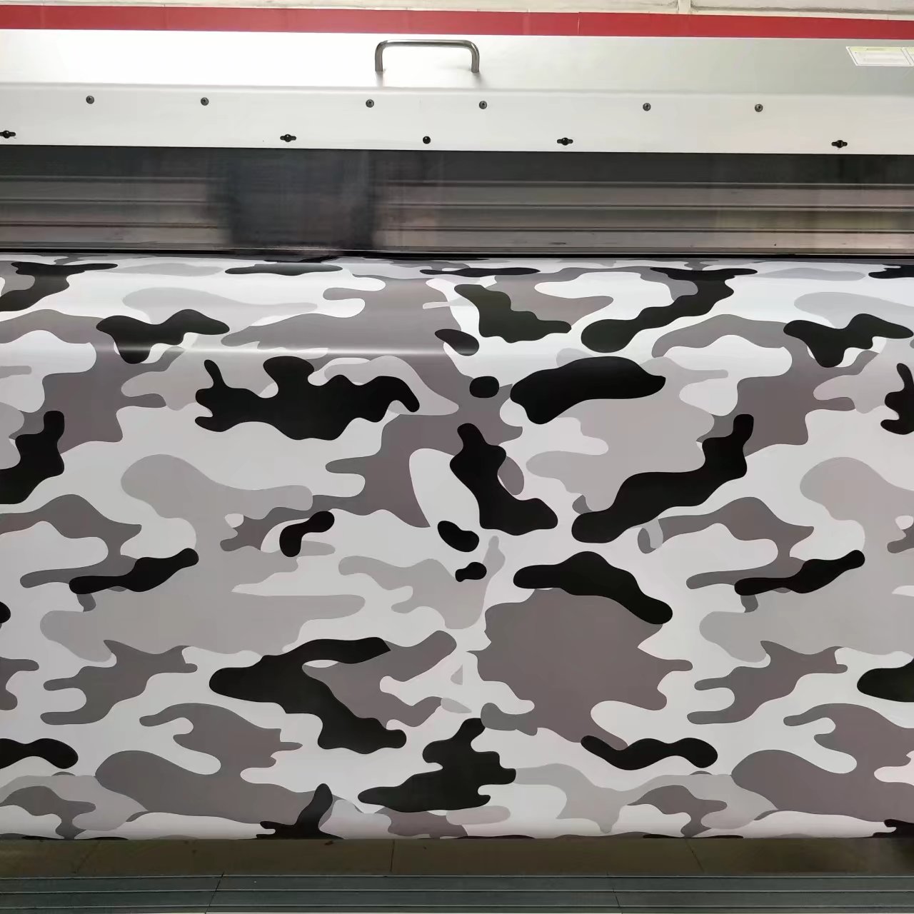 Gray black white Snow Camo VINYL Full Car Wrapping Camouflage Covering For truck boat foil gloss / matte finish size 1.52 x 30m/5x98ft