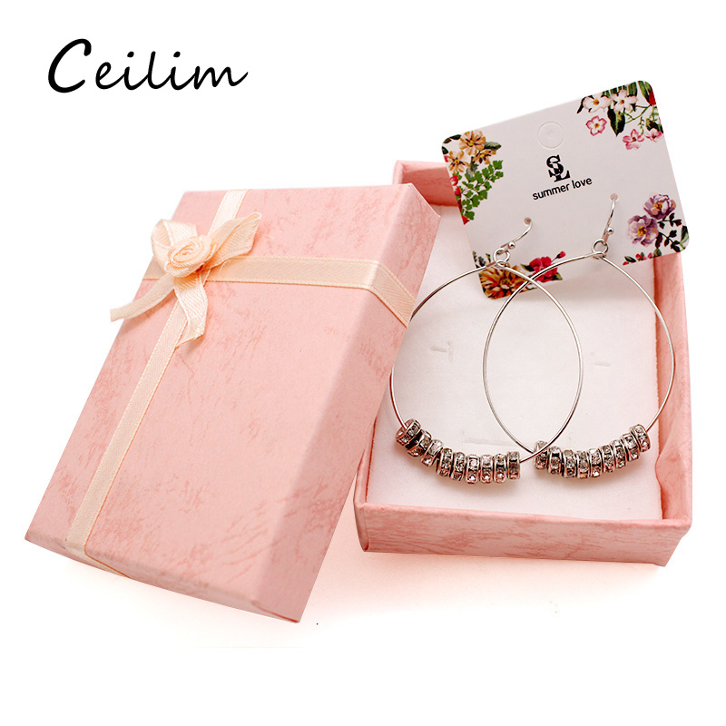 New Fashion Ear Jewelry Minimalist Big Crystal Charms Hoop Earrings For Women High Quality Alloy Silver Stud Earrings With Pink Gift Box
New Fashion Ear Jewelry Minimalist Big Crystal Charms Hoop Earrings For Women High Quality Alloy Silver Stud Earrings With Pink Gift Box